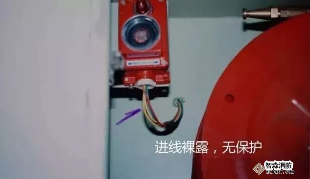 進線裸露，無保護